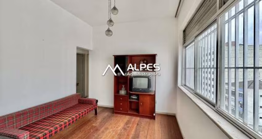 LINDO APARTAMENTO NO BAIRRO DO ALTO