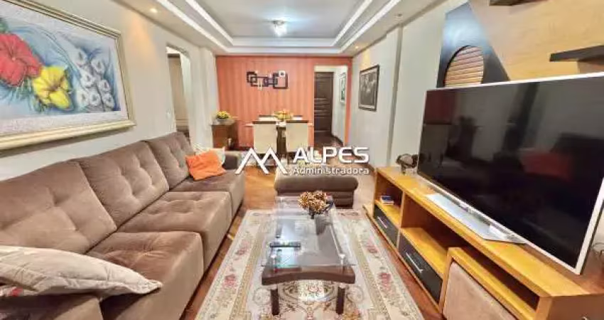 Excelente apartamento totalmente mobiliado no melhor bairro de teresópolis, próximo a todo comércio local