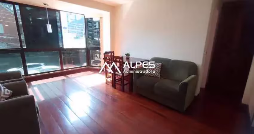 Excelente apartamento de 2 quartos próximo a faculdade, mobiliado. prédio com elevador e garagem.