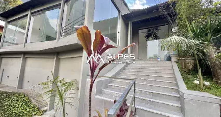 Casa com 3 quartos à venda no Soberbo, Teresópolis 