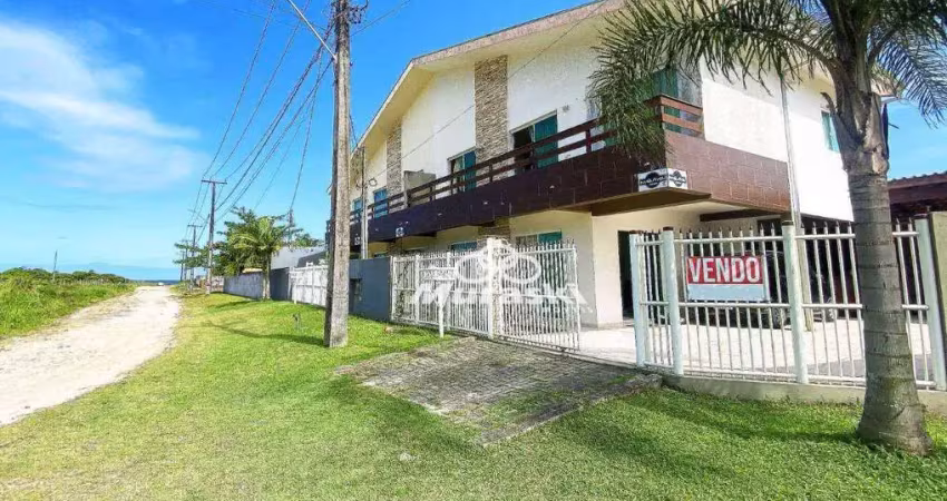 Sobrado com 4 dormitórios à venda, 175 m² por R$ 679.000,00 - Coroados - Guaratuba/PR