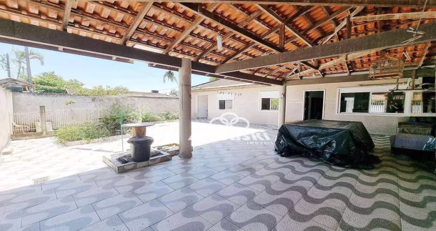 Casa com 4 dormitórios à venda, 189 m² por R$ 440.000,00 - Carvoeiro - Guaratuba/PR