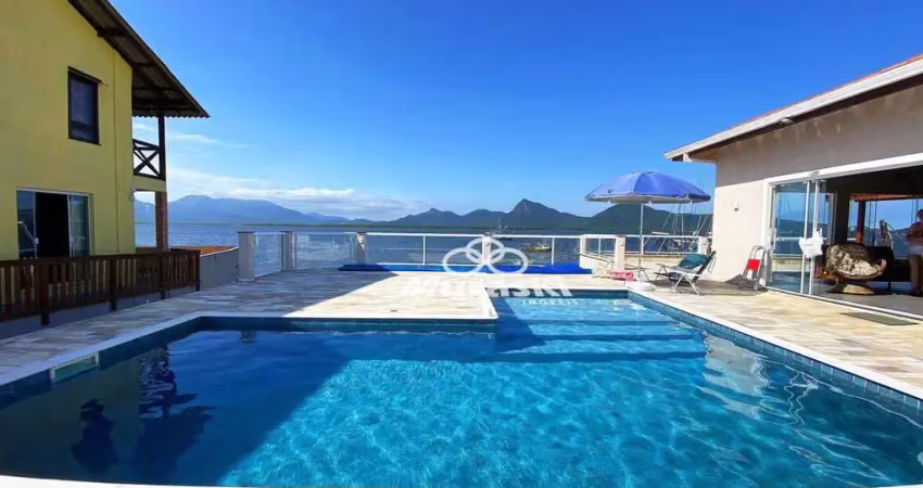 Casa com 6 dormitórios para alugar por diária - Piçarras - Guaratuba/PR