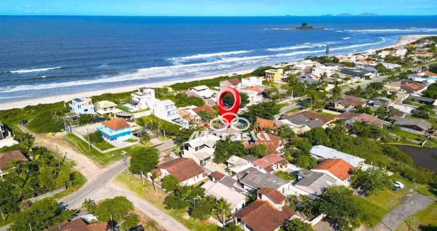 Sobrado com 3 dormitórios à venda, 160 m² por R$ 650.000,00 - Barra do Saí - Guaratuba/PR