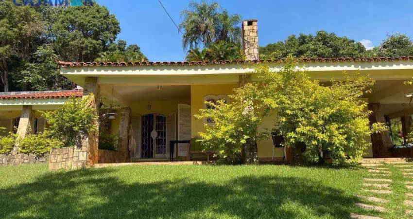 Chácara com 3 dormitórios à venda, 4900 m² por R$ 3.000.000,00 - Village Scorpios I - Cajamar/SP