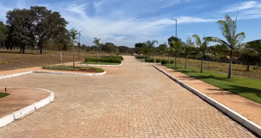 Terreno park way em condomínio ao lado do aeroporto