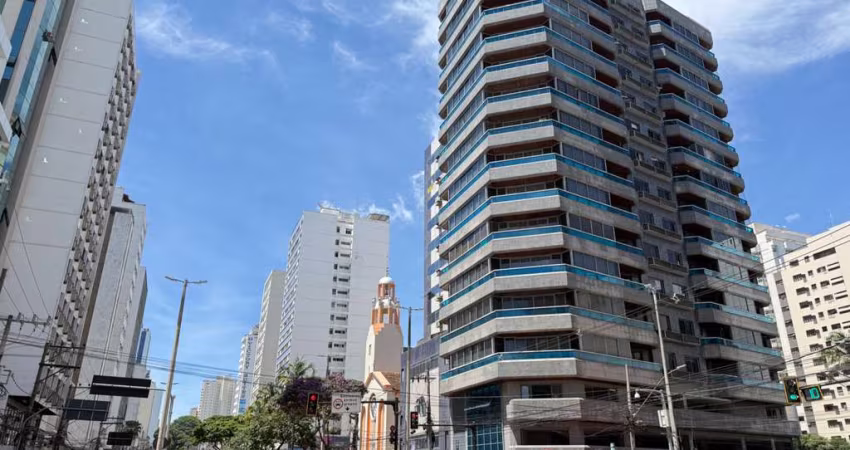 Espaço e localização privilegiada definem este apartamento exclusivo de 280m²!
