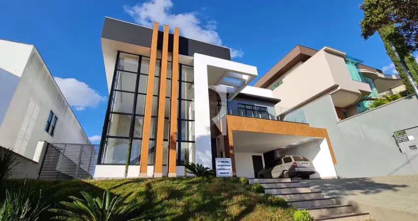 Casa em condomínio fechado com 4 quartos à venda na Rua Deputado Lahyr Tostes, Spina Ville II, Juiz de Fora