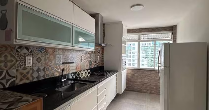 Amplo, bem dividido e no coração da cidade: conheça seu novo lar no Ed. Antônio Sejan Ganimi!  Apartamento 3 quartos à venda no Centro.