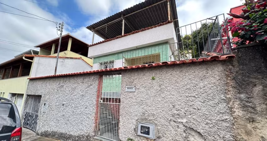 Casa com4 quartos à venda no bairro Grajaú