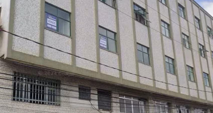 Apartamento reformado no Centro com preço que cabe no bolso!
