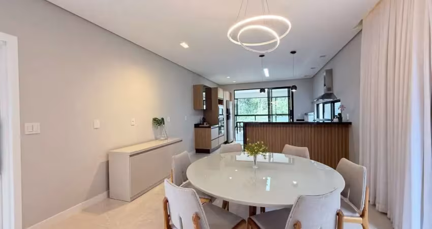Elegância, conforto e exclusividade em um dos condomínios mais valorizados da cidade alta!  casa com 3 quartos à venda.