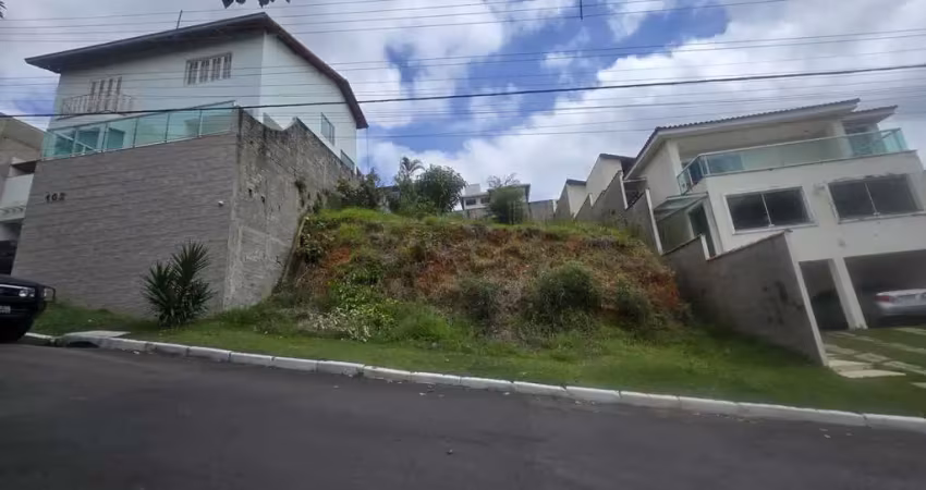 Lote à venda com excelente topografia! construa sua história no condomínio alto dos pinheiros.