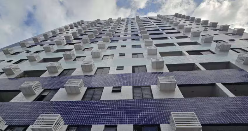 Apartamento à Venda em Aflitos