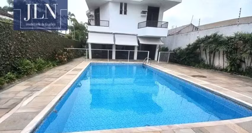 Casa na enseada em excelente estado de conservação! 4 suítes