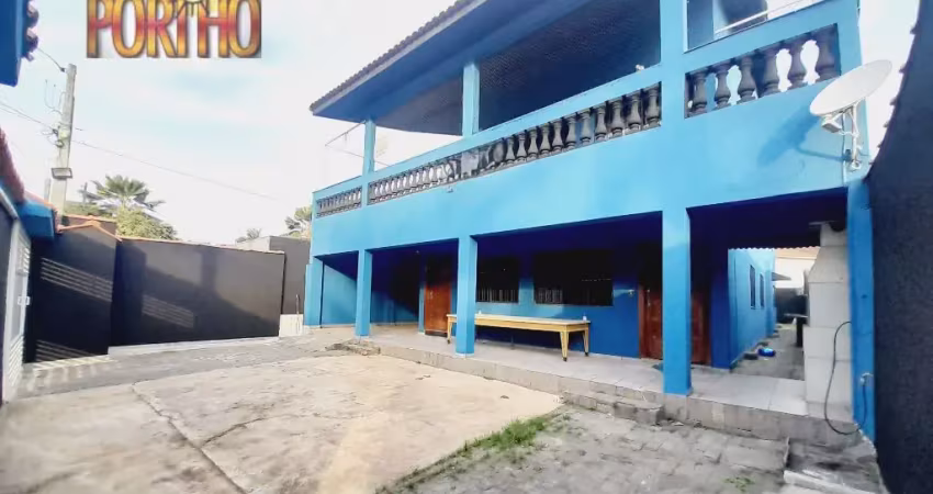 Casa sobrado com quintal no jardim guaiuba!!! 300 metros da praia