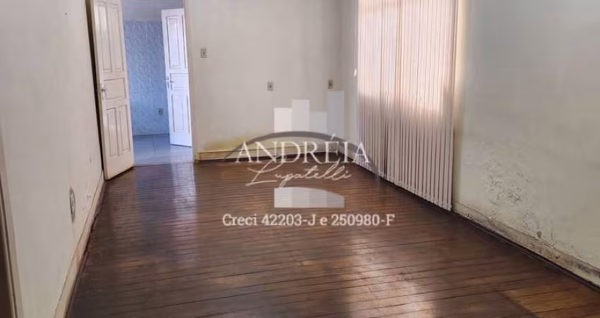 CASA ANTIGA COM 4 QUARTOS 1 SUITE DE ESQUINA EM EXCELENTE LOCALIZAÇÃO