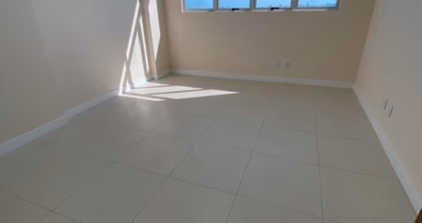 Alugo sala Evolution Business, com divisória, sanitário, garagem