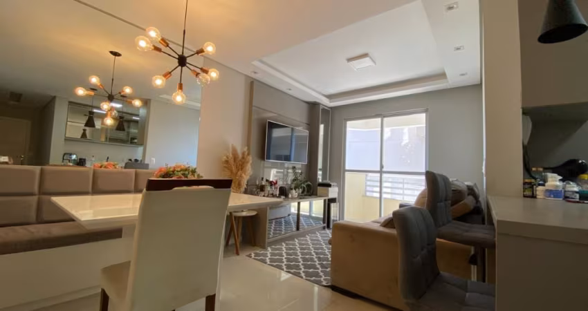 Apartamento 3 dormitórios em Barreiros