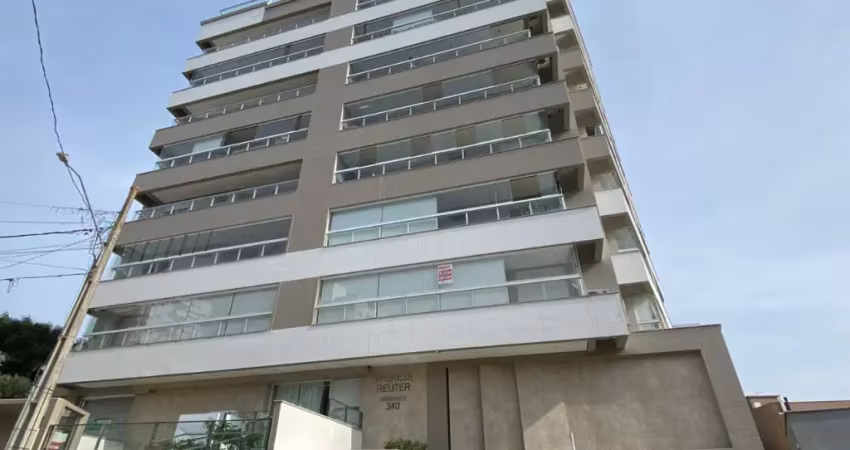 Apartamento 2 dormitórios em Barreiros