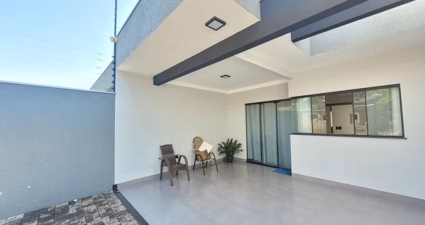 Casa à venda em Maringá, Região Sul de Maringá- 96m² - Churrasqueira e Cozinha Planejada