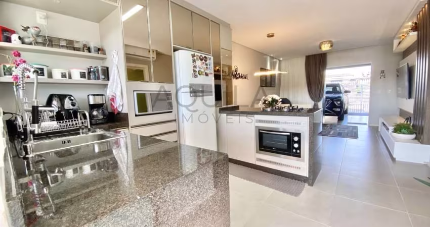 Casa para Venda em Blumenau, Garcia, 3 dormitórios, 1 suíte, 3 banheiros, 2 vagas