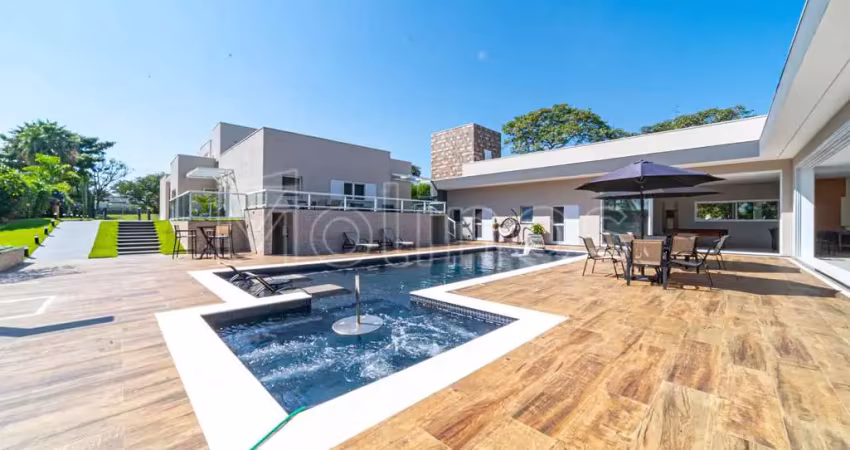 Casa com 5 Suítes e 3000m² de terreno no City Castelo