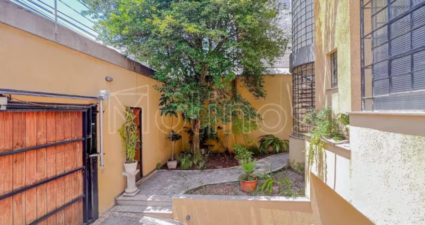 Casa de Alto Padrão com construção impecável no Tatuapé