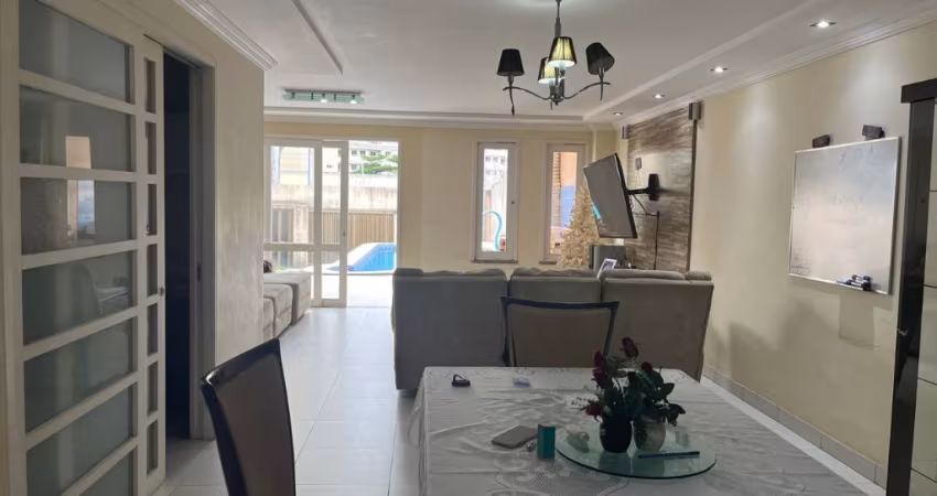 Para vender em Fortaleza, uma duplex, na melhor localização do Cambeba.