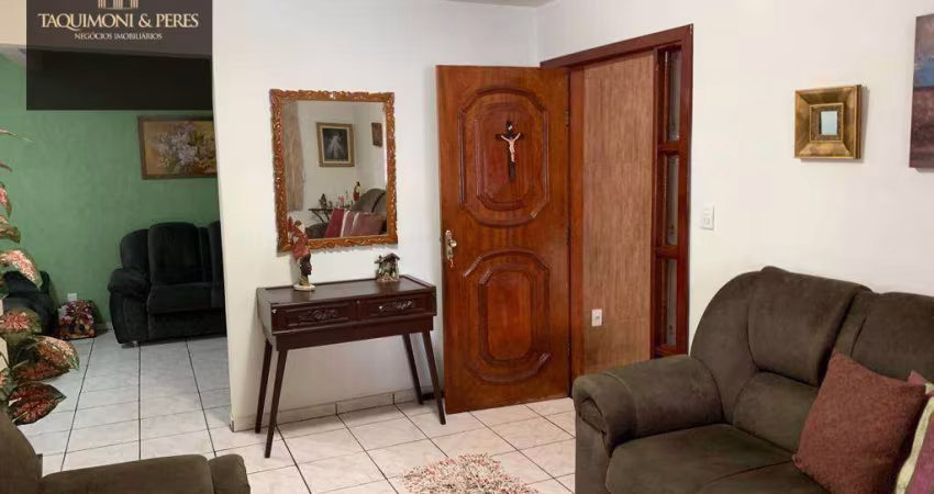 Casa com terreno de 400 metros e com barracão no fundo!