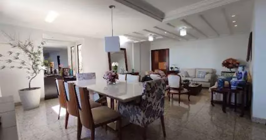 Duplex com 3 suítes, banheira, closet à venda, 358 m² por R$ 650.000 - Setor Central - Anápolis/GO