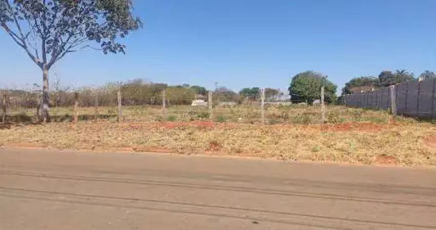 Chácara a venda em frente ao Condomínio Gaudí