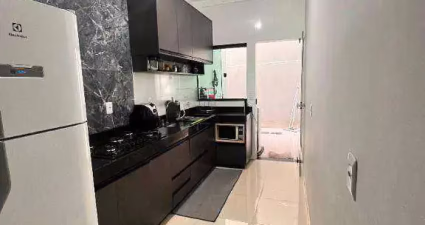 Casa sobreposta com 3 dormitórios à venda, com planejados por r$ 300.000 - parque brasília 2ª etapa - anápolis/go