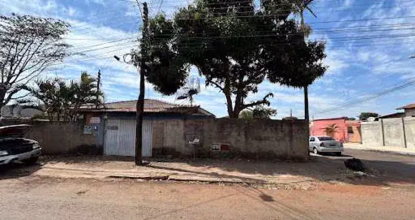 Terreno à venda próximo ao aeroporto,527 m² para galpão ou kitnets!