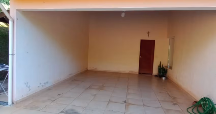 Linda Chácara com excelente casa