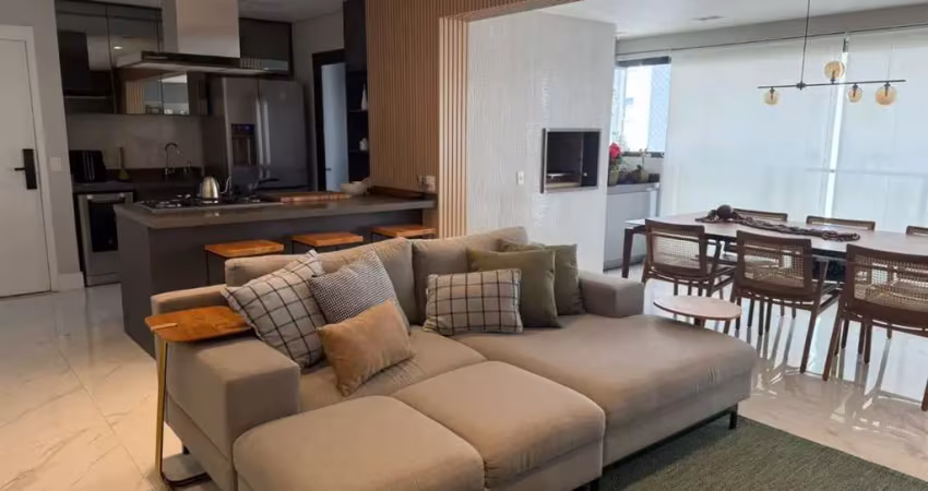 Agradável apartamento tipo para venda com 2 quartos, sendo 2 suítes, 102m²