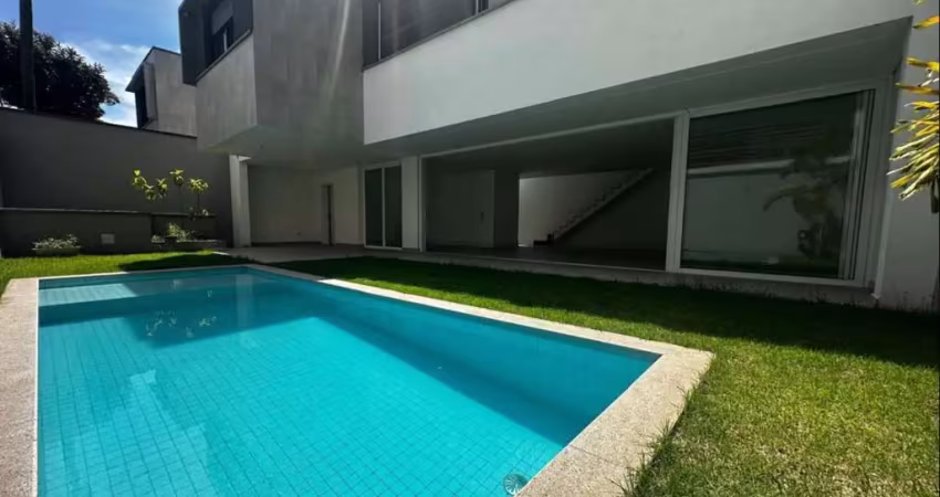 Casa no condomínio jade para venda com 4 quartos, sendo 4 suítes, 450m²