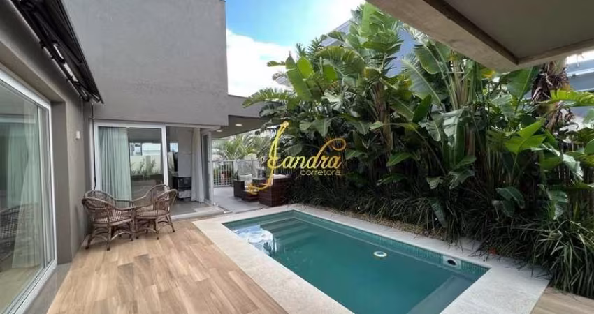 Casa mobiliada e decorada condominio fechado, com  04 suites