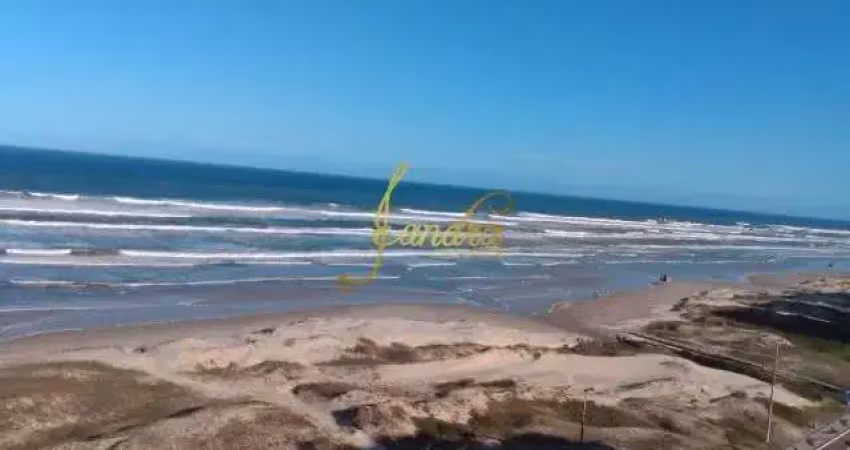 Cobertura duplex beira mar com piscina