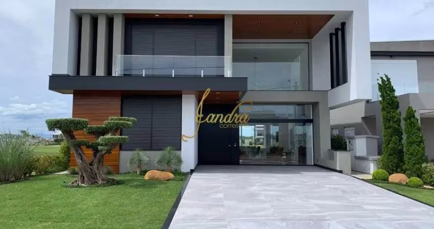 Sobrado finamente mobiliado e decorado condomínio Sense