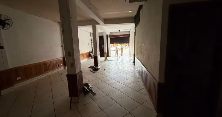 Alugo sala comercial – rua izaac ferreira da cruz - em frente ao big bar