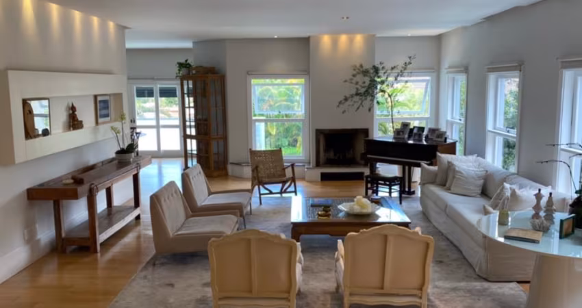Linda casa condomínio alto padrão 4 suítes 4 vagas Alphaville