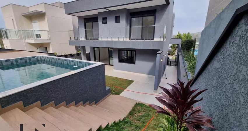 Casa em Condomínio para Venda em Bragança Paulista, Condomínio Campos do Conde, 3 dormitórios, 3 suítes, 5 banheiros, 4 vagas