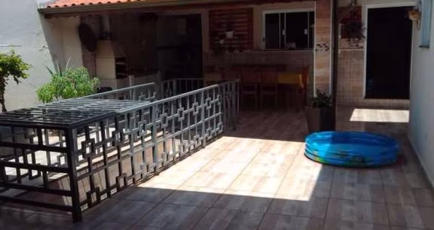 **Oportunidade! Casa espaçosa e aconchegante em bairro tranquilo!**