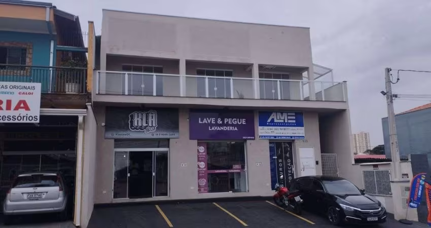 **Sobrado dos sonhos com 8 salas e 4 vagas em Hortolândia**