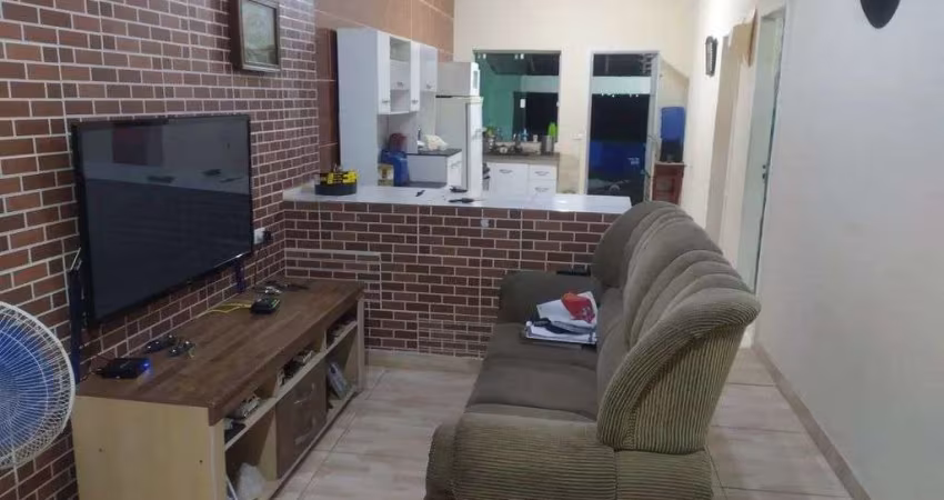 Seu Novo Lar! Casa com 5 Dormitórios e Quintal em Campinas