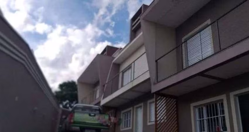 Alugue já! Sobrado charmoso com 2 suítes e garagem na Vila Nogueira