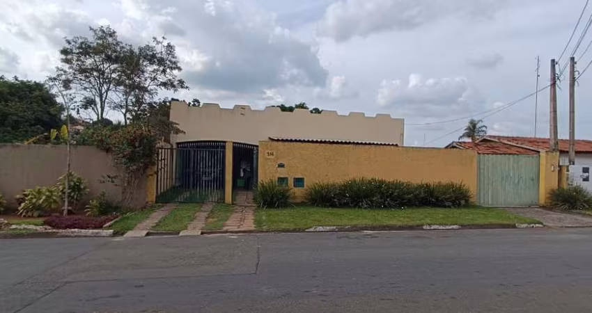 Amplitude e Conforto: Casa com 998m² no Jardim Conceição!