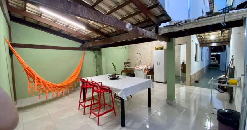 Casa com 3 quartos à venda no Santa Helena, Contagem 