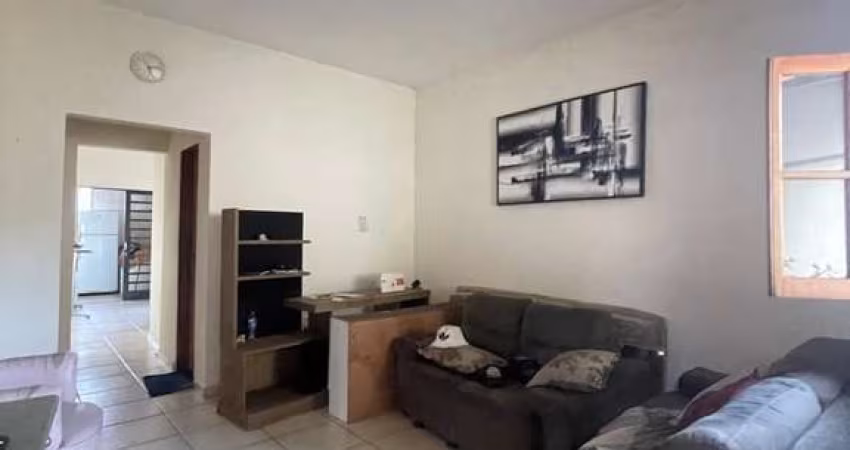 Casa com 2 quartos à venda no Centro, Betim 